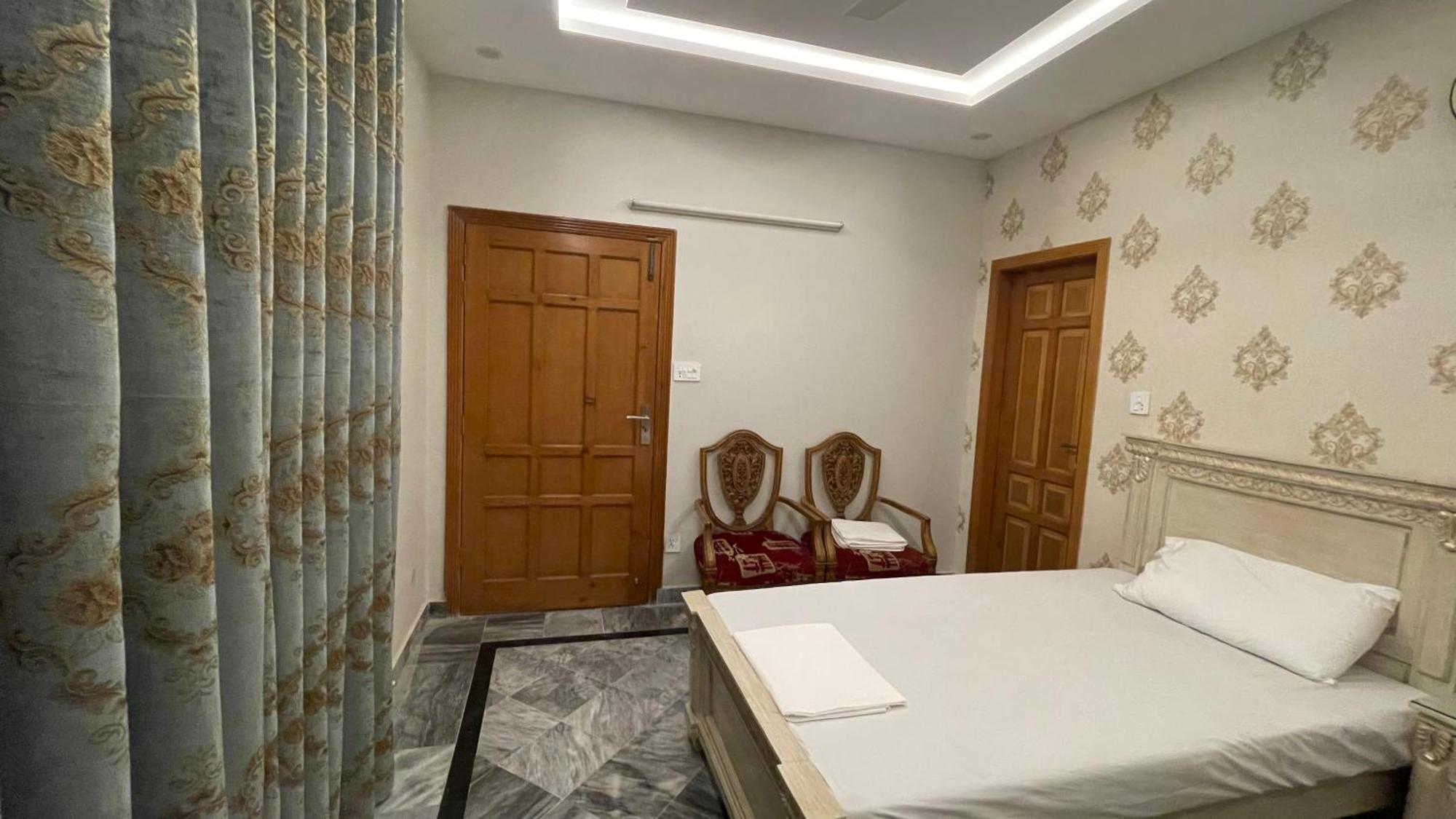 Midways Guest House And Hotels Islamabad Exterior photo