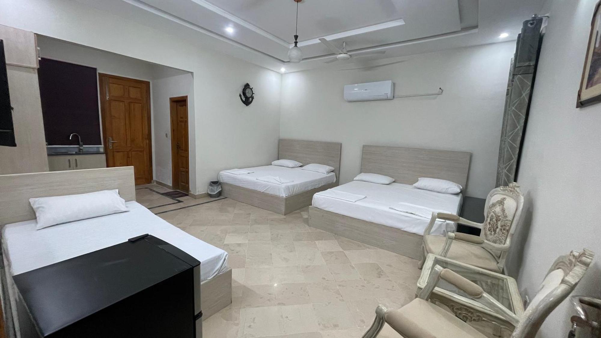 Midways Guest House And Hotels Islamabad Exterior photo