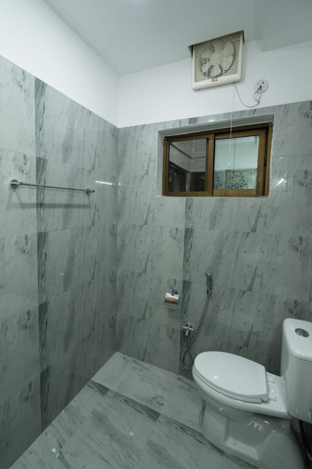 Midways Guest House And Hotels Islamabad Exterior photo